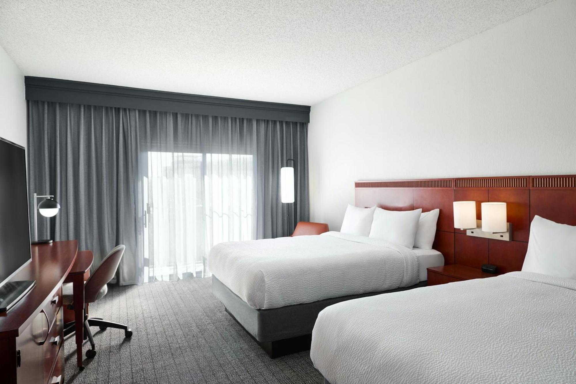 Courtyard St. Louis Creve Coeur Hotell Eksteriør bilde