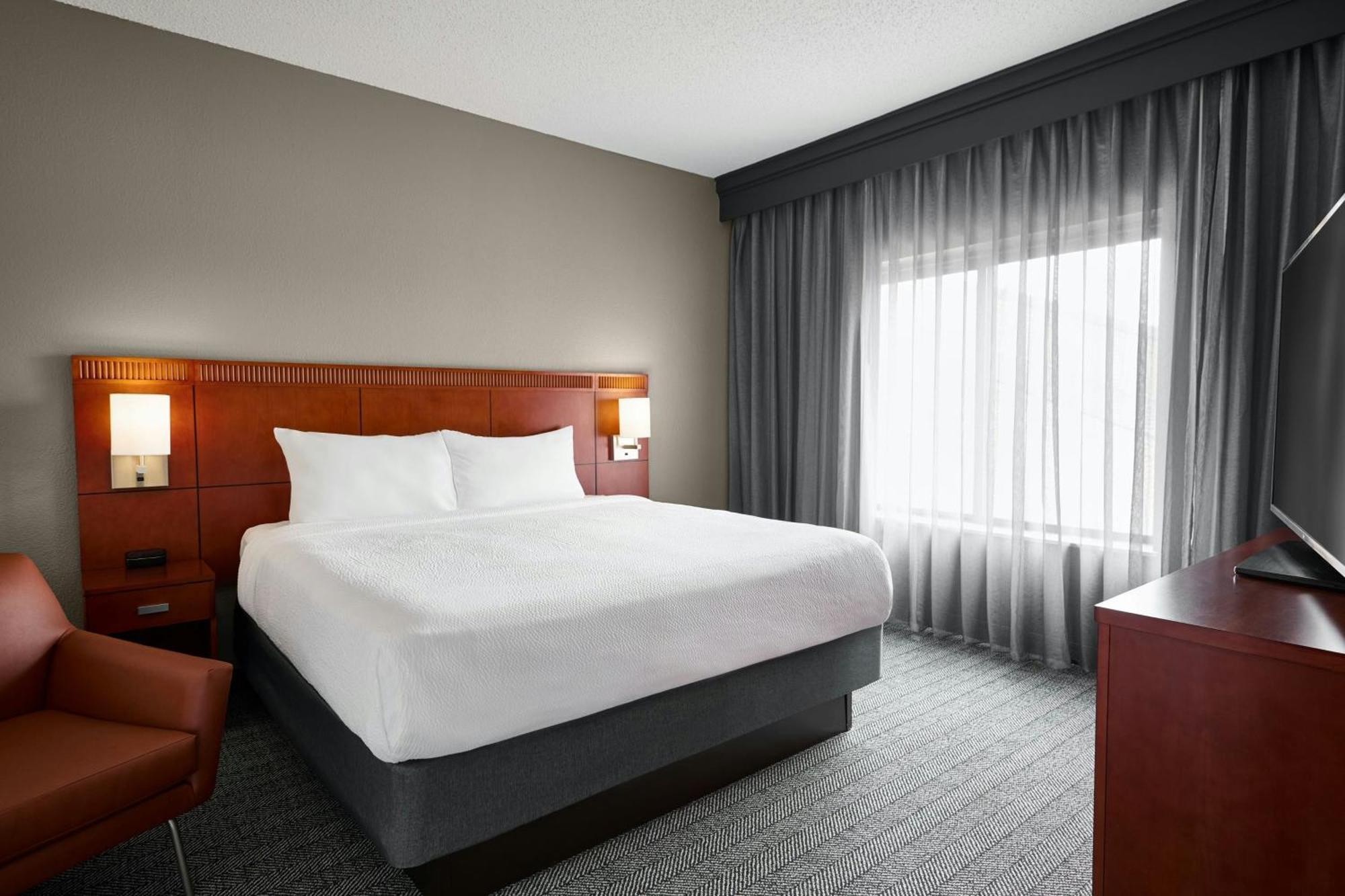 Courtyard St. Louis Creve Coeur Hotell Eksteriør bilde